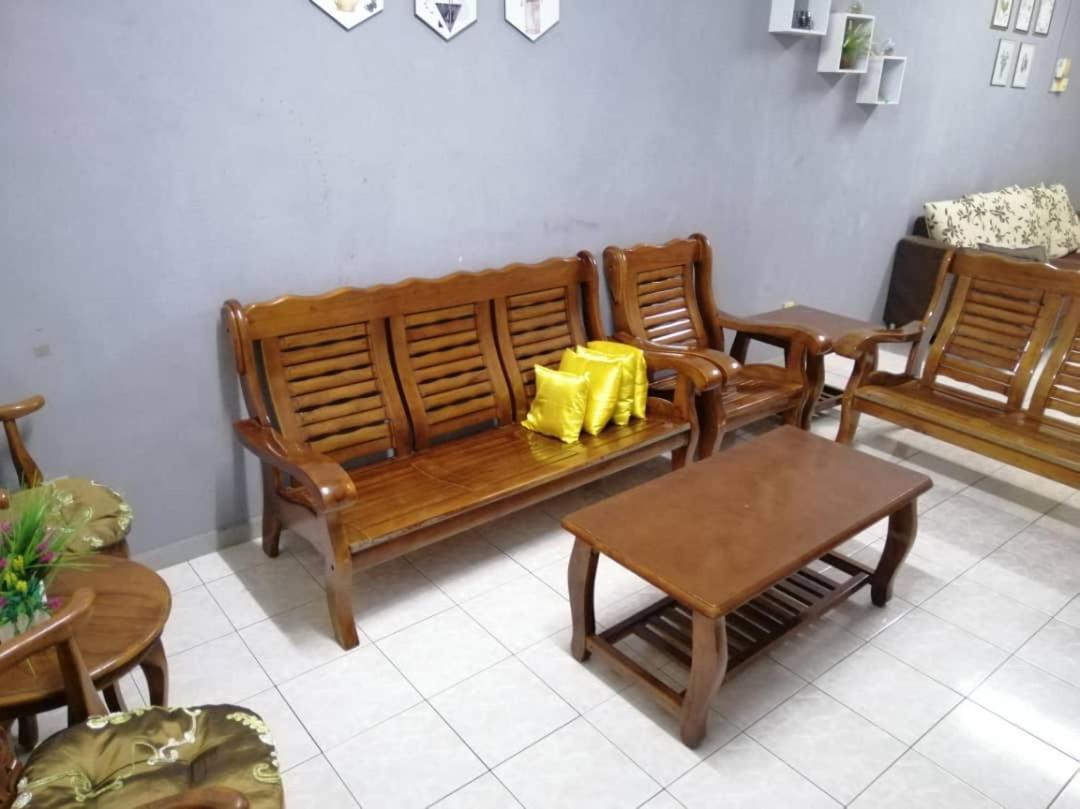 Homestay Perpaduan, Taman Bercham Raya Ulu Kinta Ipoh Perak Kampong Batu Lapan  Екстериор снимка